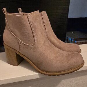 Natural Reflections Booties